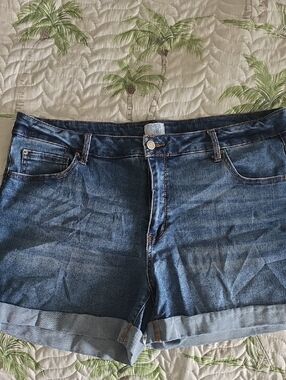Time and Tru Mid-Rise Dark Blue Cuffed Jean Shorts